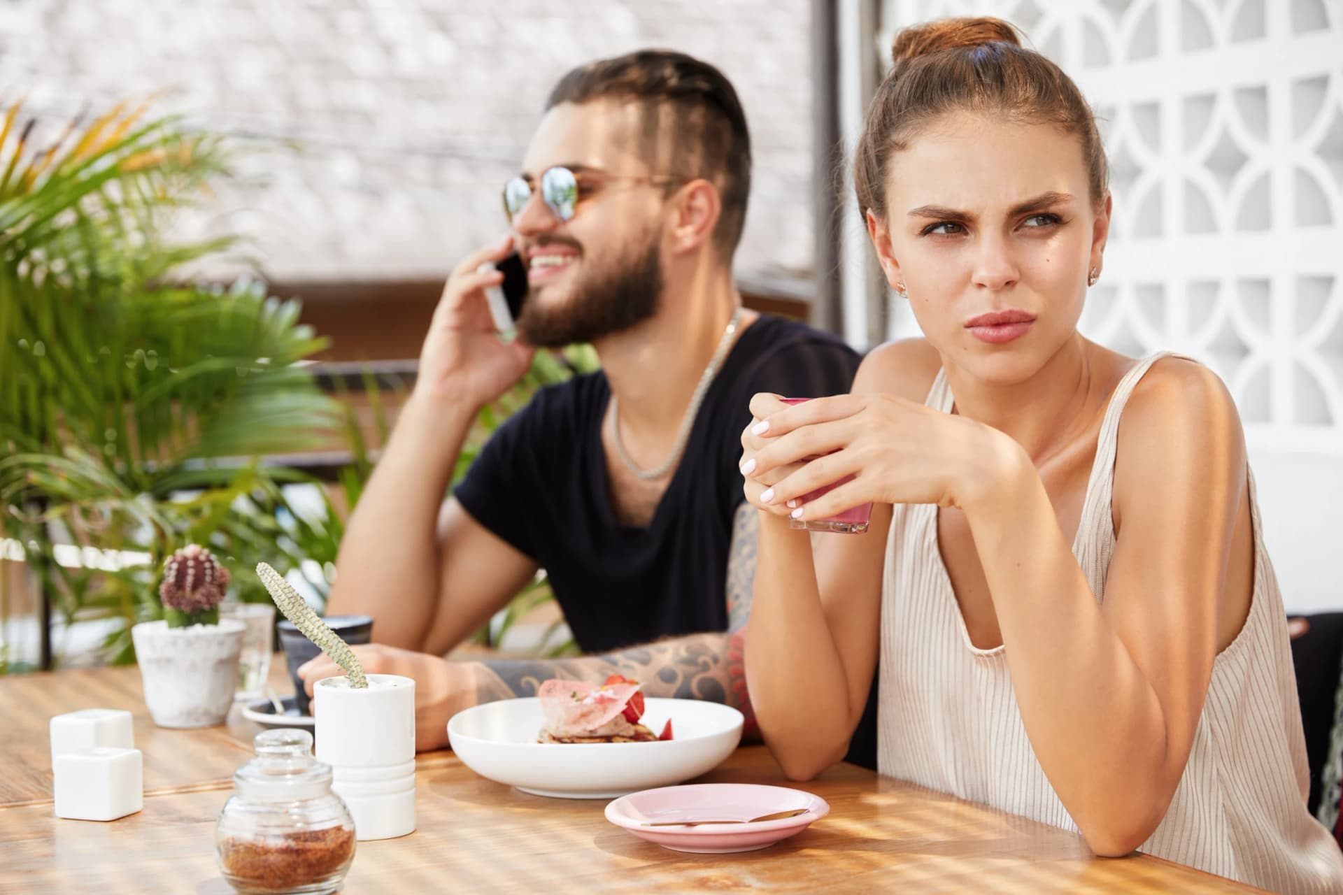 Why Women Stay in Relationships That No Longer Nourish Them