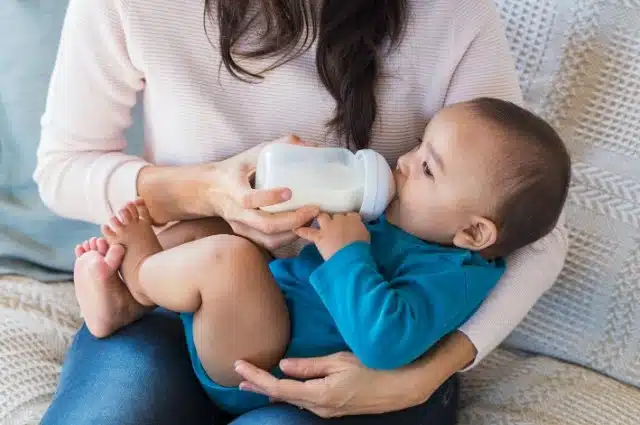 New mum staying calm — understanding baby cues and protecting your own wellbeing during early motherhood